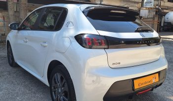 Peugeot 208 full