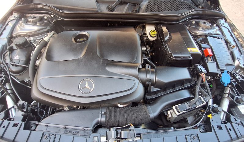 Mercedes GLA 250 full