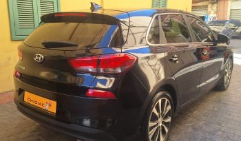 Hyundai Elantra GT full