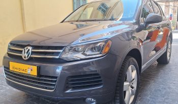 Volkswagen Touareg 2011 full