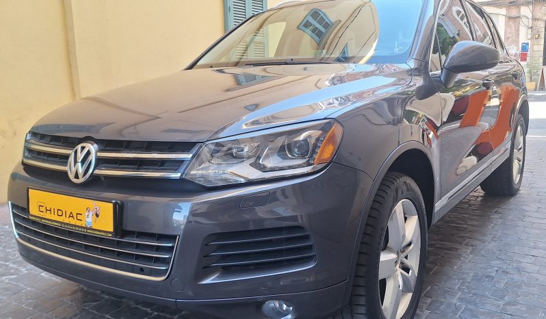 Volkswagen Touareg 2011 full