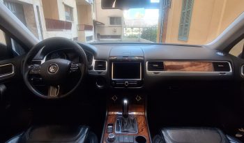 Volkswagen Touareg 2011 full