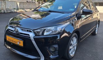 Toyora Yaris 2017 full