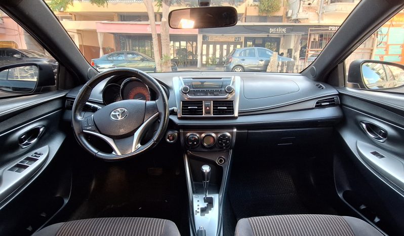 Toyora Yaris 2017 full
