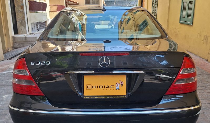 Mercedes E320 2003 full