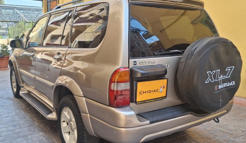 Suzuki Grand Vitara full