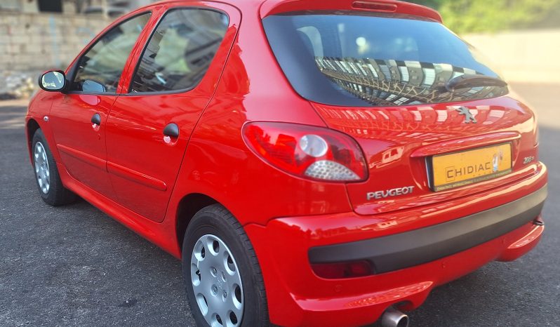Peugeot 206+ 2011 full