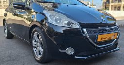 Peugeot 208 2013