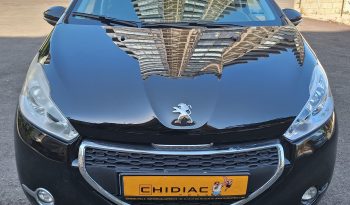 Peugeot 208 2013 full
