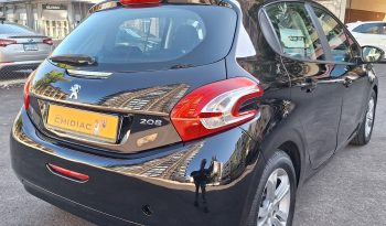 Peugeot 208 2013 full