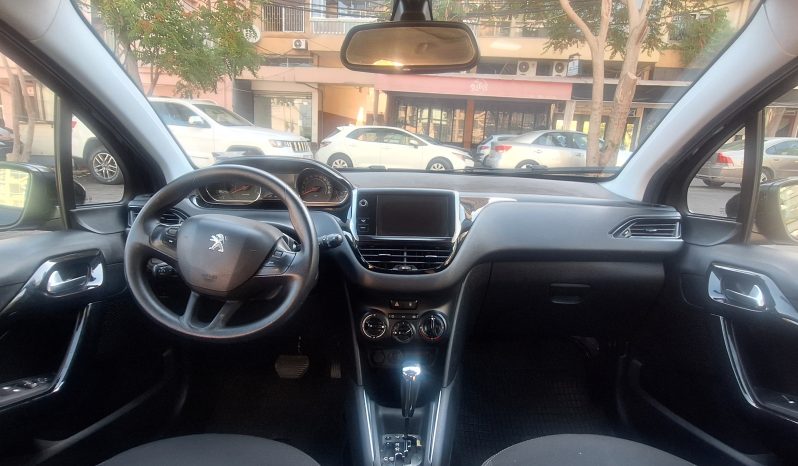 Peugeot 208 2013 full
