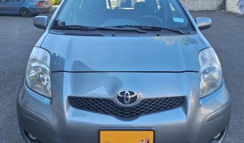 Toyota Yaris 2009 full