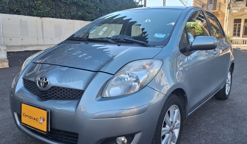Toyota Yaris 2009 full