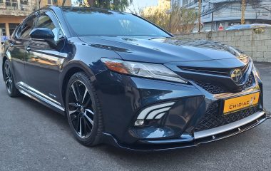 Toyota Camry 2018