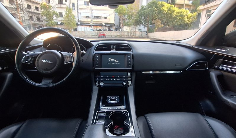 Jaguar F-Pace 2017 full