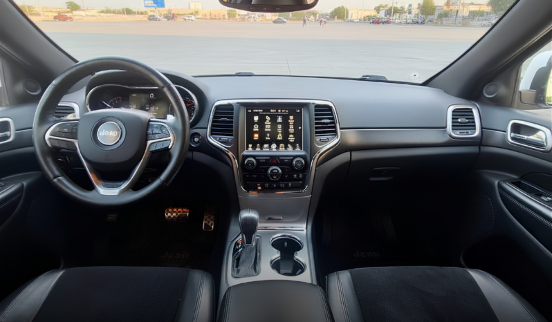 Jeep Grand Cherokee Altitude 2017 full