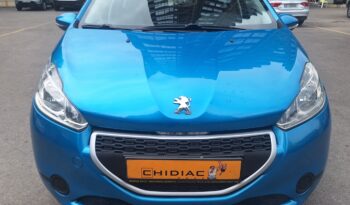 Peugeot 208 2013 full