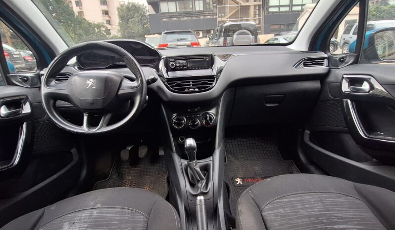 Peugeot 208 2013 full