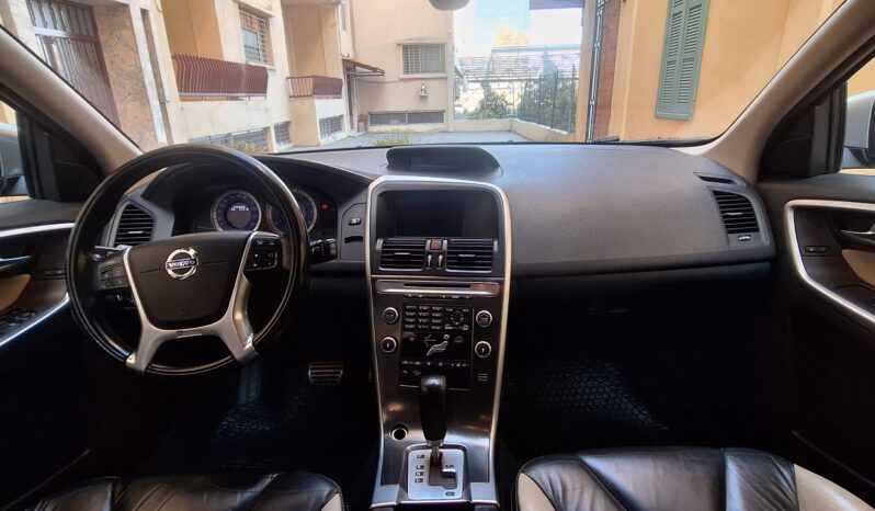 Volvo XC 60 2010 full