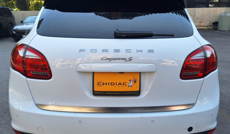 Porsche Cayenne S 2013 full