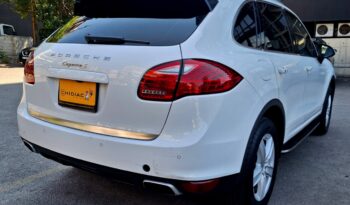 Porsche Cayenne S 2013 full